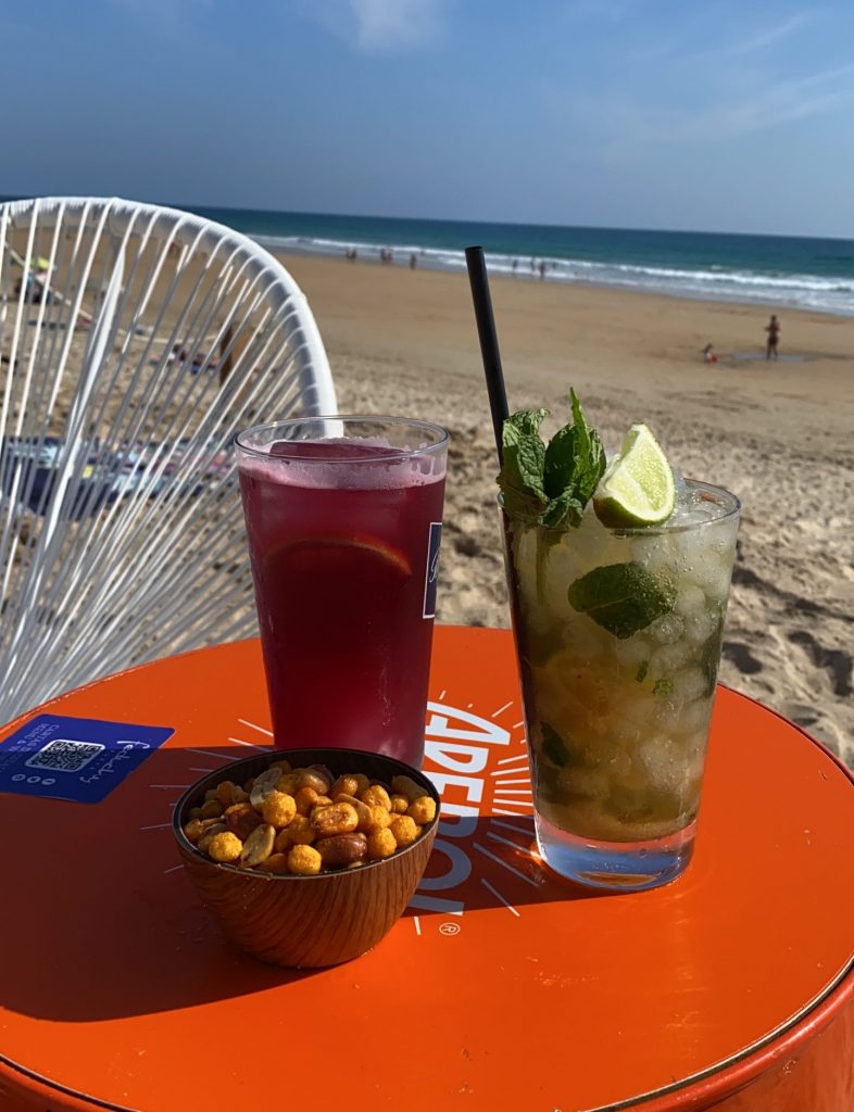 Chringuito Getränke am Strand von Conil